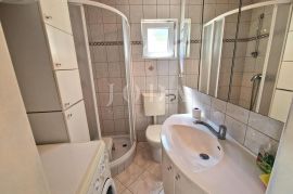 Apartman s pogledom na more 60 m od plaže, Dobrinj, Διαμέρισμα