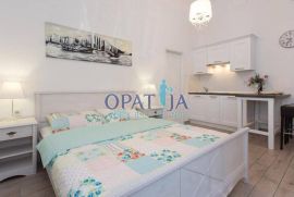 Opatija-Ičići samostojeća kućica 41 m2, 200 m od mora, Opatija - Okolica, Ev