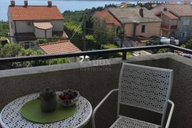 CRIKVENICA, JADRANOVO - lijepa kuća s pet apartmana, Crikvenica, Дом