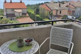 CRIKVENICA, JADRANOVO - lijepa kuća s pet apartmana, Crikvenica, Дом