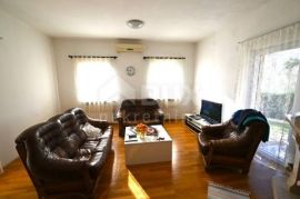 ISTRA, VALBANDON (FAŽANA) Apartmanska kuća s 5 stambenih jedinica- PRILIKA 1300 €/m2!, Fažana, House