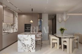 Penthouse 3S+DB 140m2  plus krovna terasa 120 m2, Trogir, Kвартира