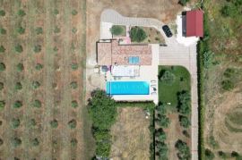 Istra Novigrad vila sa bazenom i pogledom na more !, Novigrad, House