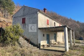 Istra Pićan kamena starina sa senzacionalnim pogledom!, Pićan, House