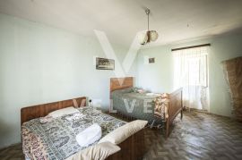 Kuća za renovaciju s pogledom na more, Labin, Famiglia