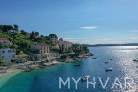 Građevinsko zemljište s projektom u gradu Hvaru, Hvar, أرض