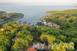 Veliko građevinsko zemljište u Basini, Stari Grad, Terra