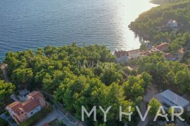 Građevinsko zemljište sa pogledom na more u Zavali, Jelsa, Land