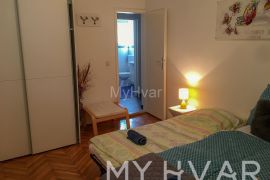 Miran stan s pogledom na more u Vitarnji, Jelsa, Appartement