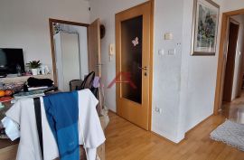 Oporovec, 3 - sobni stan 56m2 + 20 m2 terase, garaža i vajsko parkirno mjesto, Zagreb, Wohnung