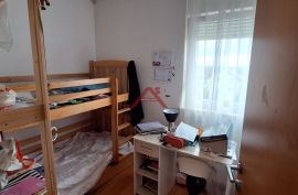 Oporovec, 3 - sobni stan 56m2 + 20 m2 terase, garaža i vajsko parkirno mjesto, Zagreb, Wohnung