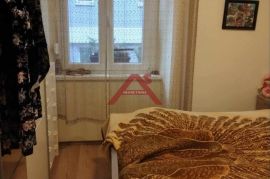 Pećine, 64 m2, okućnice 120 m2!, Rijeka, Apartamento