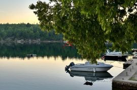 KRUŠEVO kod Obrovca, PRVI RED DO MORA, Obrovac, Flat