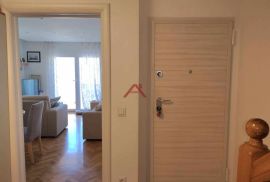 Malinska, 110 m2, pogled!, Malinska-Dubašnica, Appartement