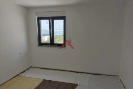 Dramalj, dvoetažni stan, 100 m2, okućnica, pogled!, Crikvenica, Wohnung