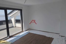 Dramalj, dvoetažni apartman, 100 m2, pogled!, Crikvenica, Apartamento