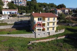 Opatija, zgrada 510 m2, okućnica 2803 m2, Opatija - Okolica, Famiglia