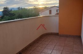 Gornji Zamet, 2s/db, 1. kat, jug, Rijeka, Appartment