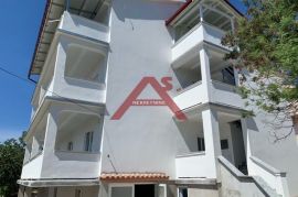 Lopar, trosoban, 105 m2, Rab, Flat