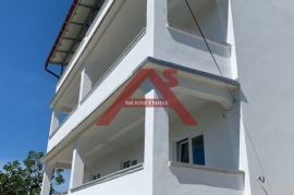 Lopar, trosoban, 105 m2, Rab, Flat