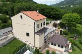 Kuća sa 4000m2 zemljišta, Vinodolska Općina, Famiglia