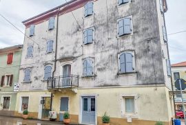 Istra, Brtonigla, dvoetažni stan u centru!, Brtonigla, Appartment