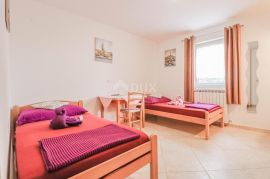 ISTRA, UMAG - Apartmanska kuća sa bazenom u blizini mora, Umag, Casa