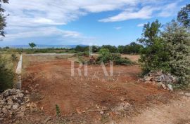 Istra,Peruški građevinsko zemljište sa pogledom na more !, Marčana, Land