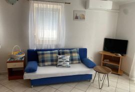 Apartmanska kuća na prodaju, Medulin, Istra, Medulin, Kuća