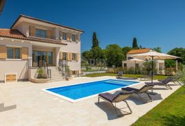 ISTRA, ROVINJ - Graciozna obiteljska vila nadomak grada i plaža, Rovinj, Σπίτι