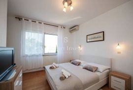 OPATIJA, stan od 140 m2, 3S+DB, 150 m do mora, za dugoročni najam, Opatija, Apartamento