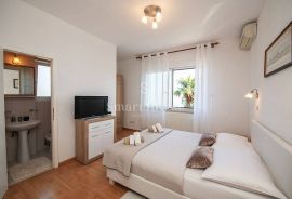 OPATIJA, stan od 140 m2, 3S+DB, 150 m do mora, za dugoročni najam, Opatija, Apartamento