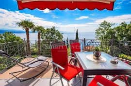 OPATIJA, stan od 140 m2, 3S+DB, 150 m do mora, za dugoročni najam, Opatija, Apartamento