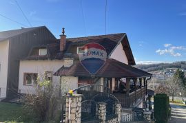 KRAPINA, PROSTRANA KUĆA SA DVORIŠTEM, 330 m2, Krapina, Haus