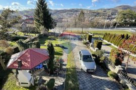 KRAPINA, PROSTRANA KUĆA SA DVORIŠTEM, 330 m2, Krapina, Haus