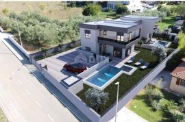 ISTRA, MEDULIN - Moderna duplex kuća sa bazenom!, Medulin, Дом