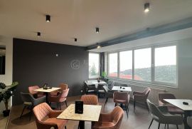 RIJEKA ŠKURINJE, CAFFE BAR  110 m2 - POSLOVNI PROSTOR, Rijeka, Коммерческая недвижимость