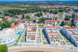 Istra, Umag, opremljen penthouse, velika terasa, pogled na more B29, Umag, Flat