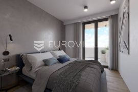 Pula, prekrasan četverosobani stan, NKP 96,42m2, Centar grada, Pula, Apartamento