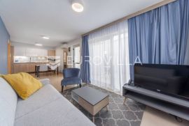 Istra, Umag, penthouse opremljen apartman,terasa, pogled na more D30, Umag, شقة