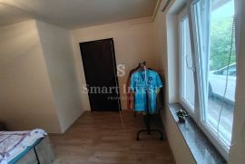 DRENOVA, jednosoban stan s okućnicom i garažom, Rijeka, Flat