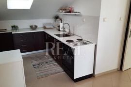 Prodaja komfornog stana u Crikvenici 2S+DB  101 M2, Crikvenica, Appartamento