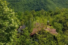 Zemljište sa započetom izgradnjom elitni dio naselja Krupa na Vrbasu, Banja Luka, Terra