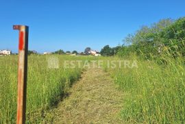 Mješovito građevinsko zemljište - Radeki Polje blizu Pule, Marčana, Tierra