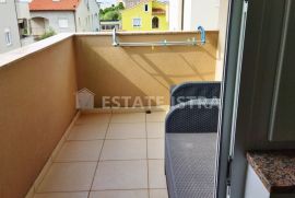 Istra, Peroj - dvosoban stan plus potkrovlje, Vodnjan, Appartment