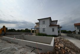 ISTRA, KANFANAR - Rustikalno moderna vila okružena prirodom!, Kanfanar, Σπίτι