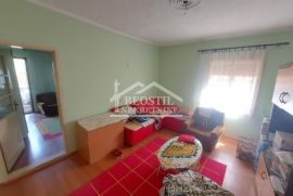 Smederevo - Senjak - 130m2 + 4,51ar ID#18024, Smederevo, House