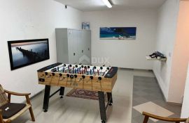 ZADAR, PRIVLAKA - Kuća s bazenom, 200m od mora, Privlaka, Kuća