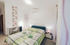 ZADAR, PRIVLAKA - Kuća s bazenom, 200m od mora, Privlaka, Kuća