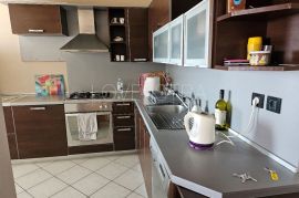 Stan u Poreču 300m od mora!!, Poreč, Flat